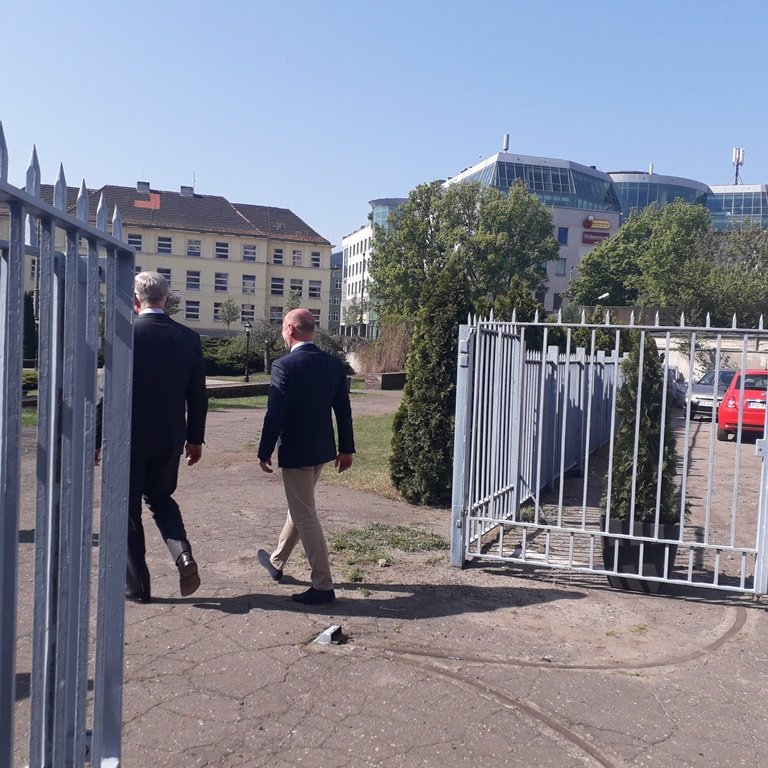 Można przechodzić