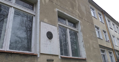 Zdjęcie domu przy ul. Chopina, w którym znajdowało się mieszkanie służbowe Cyryla Ratajskiego , fot. popoznaniu.pl