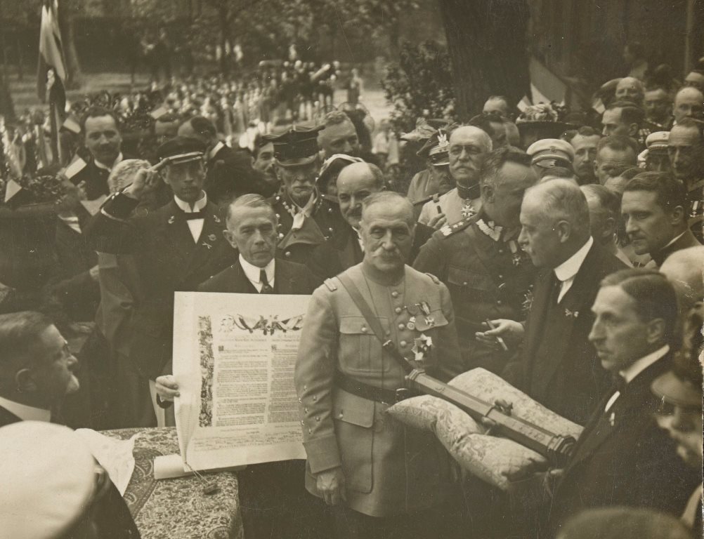 Wizyta marszałka Ferdynanda Focha w Warszawie, 1923 r., fot. Polona.pl - grafika artykułu