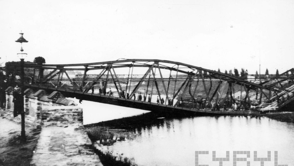 Most Cybiński wysadzony we wrześniu 1939 roku przez wycofujące się z Poznania polskie wojska, fot. Zbigniew Zielonacki / cyryl.poznan.pl - grafika artykułu