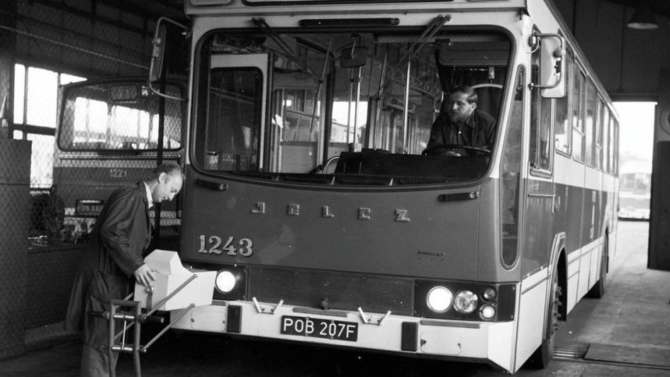 Poznański berliet w zajezdni WPK, maj 1979 r. Fot. S. Wiktor / CYRYL.POZNAN.PL