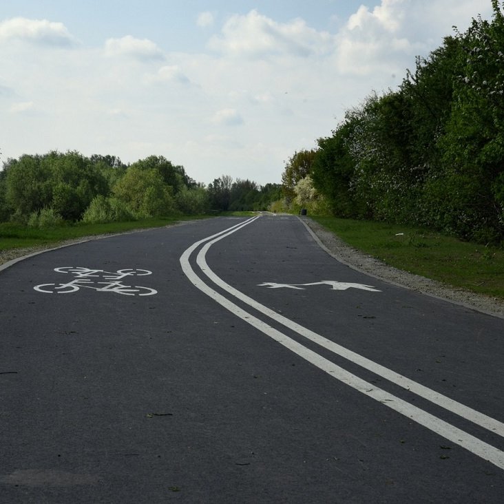 Wartostrada wydłużona i oświetlona