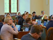 23 głosy za budżetem