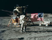 Fotoplastykon, "pierwsi ludzie" i Brian May