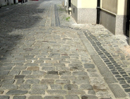 Kramarska z "korytarzem" dla rowerów