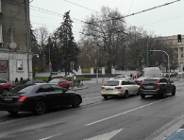 Likwidują lewoskręt na skrzyżowaniu Głogowska/Berwińskiego