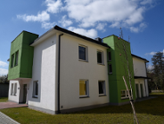 Młodzież zamieszkała w nowych domach na Naramowicach