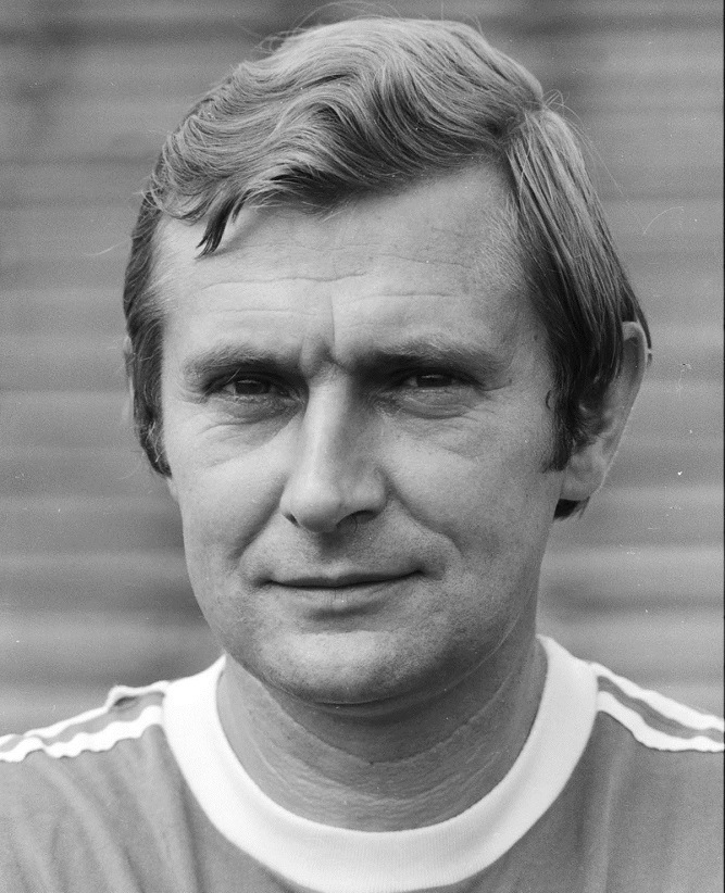 Włodzimierz Jakubowski jako asystent trenera KKS Lech, 1982 r., fot. S. Wiktor/cyryl.poznan.pl - grafika artykułu