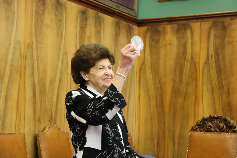 Prof. Teresa Rabska odznaczona Medalem Homini Vere Academico, fot. Przemysław Stanula - grafika artykułu