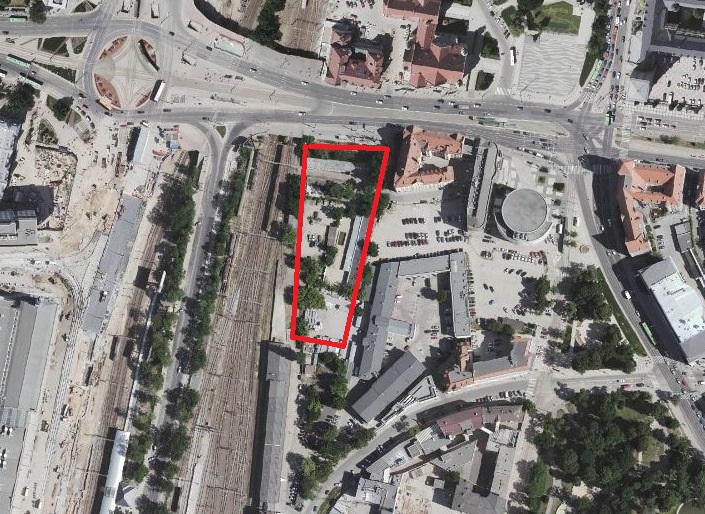 Kolorem czerwonym zaznaczono teren rozważany pod lokalizację nowej siedziby Teatru Muzycznego w Poznaniu - grafika artykułu