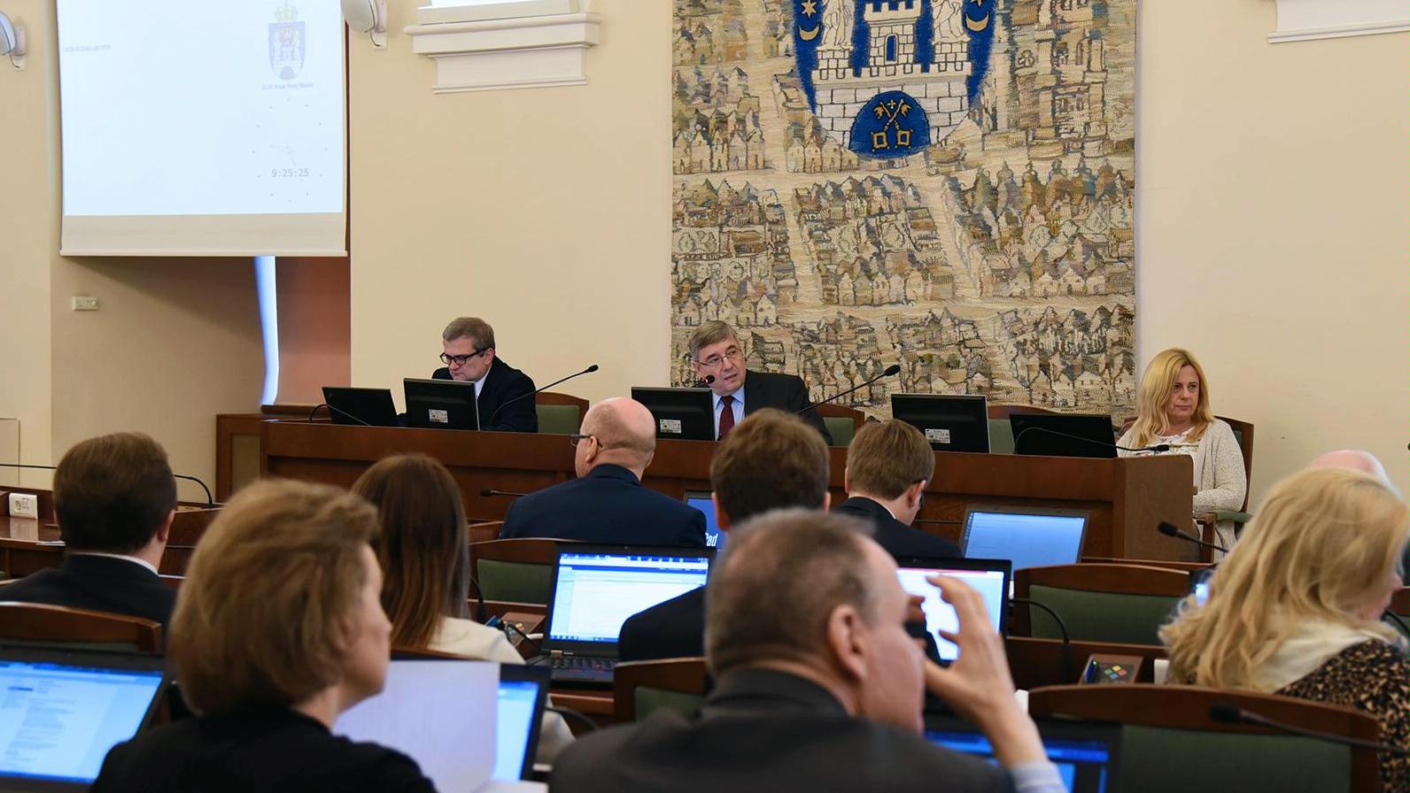 . - grafika artykułu