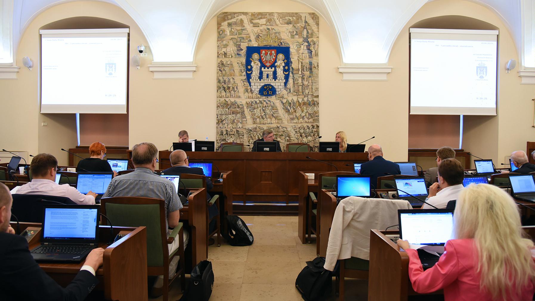 . - grafika artykułu