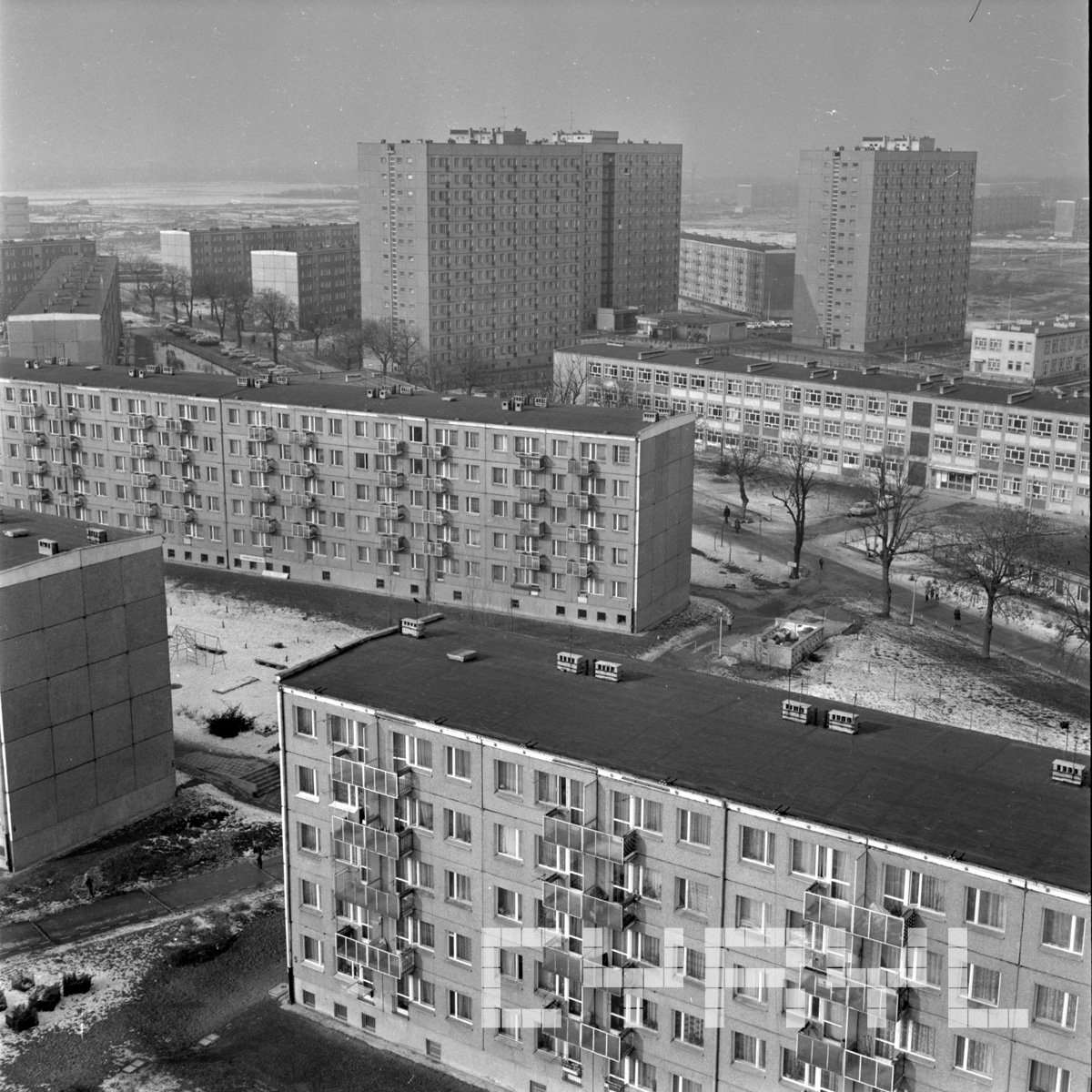Osiedle Wielkiego Października (dzisiaj os. Pod Lipami), fot. S. Wiktor (1976)/ CYRYL - grafika artykułu