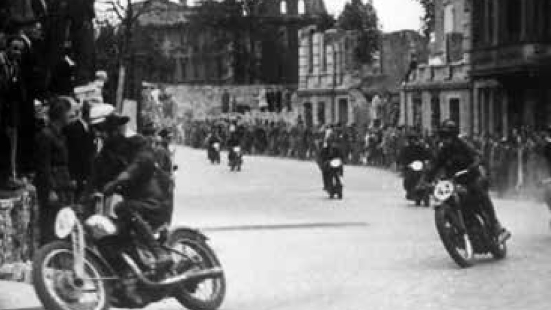 Jerzy Mieloch w czasie Grand Prix Polski, Poznań, czerwiec 1948 r.
