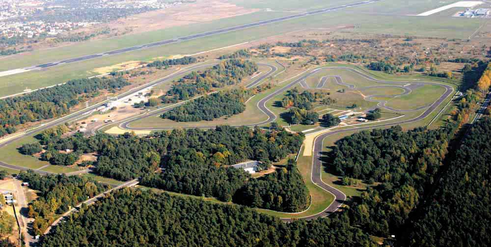 Tor "Poznań" z lotu ptaka, fot.. Archiwum Automobilklub Wielkopolska - grafika artykułu