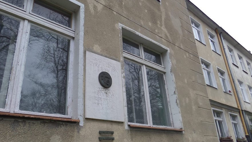 Zdjęcie domu przy ul. Chopina, w którym znajdowało się mieszkanie służbowe Cyryla Ratajskiego , fot. popoznaniu.pl