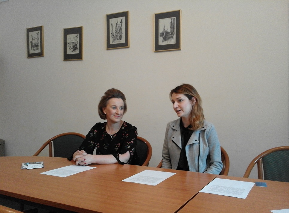 Radne Joanna Frankiewicz (PRO) i Klaudia Strzelecka (PiS), fot. M. Malinowski - grafika artykułu