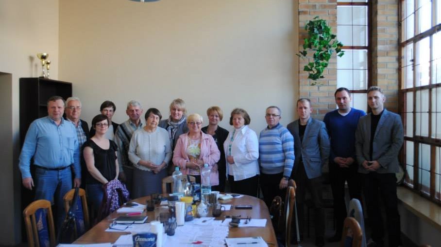 Rada Osiedla Umultowo na początku kadencji w kwietniu 2015 r. (fot. RO Umultowo)