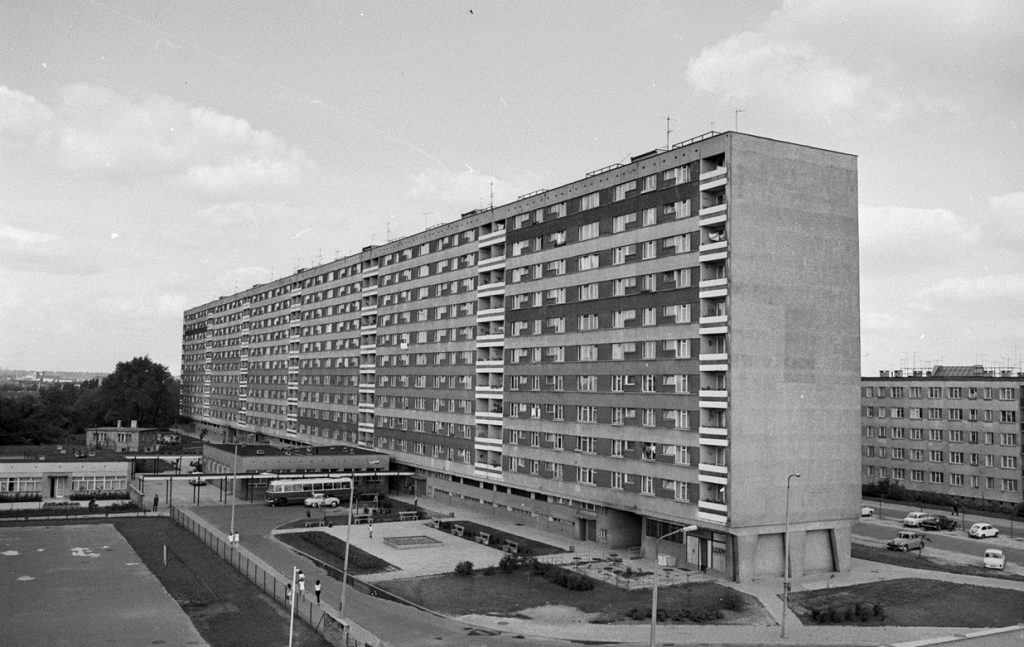 Deska na os. Piastowskim, fot. cyryl.poznan.pl - grafika artykułu