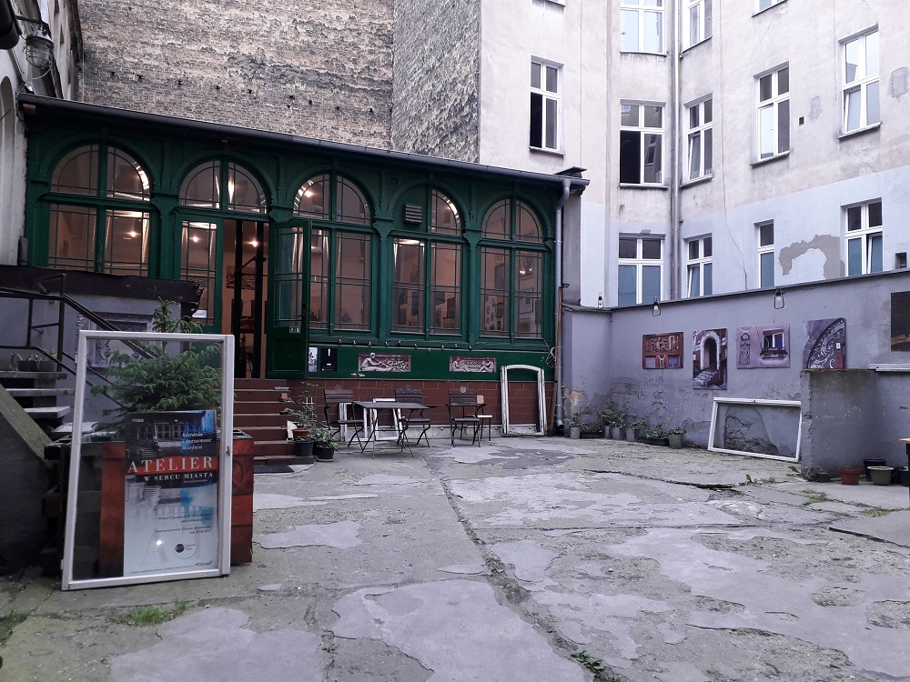 Łazęga Poznańska - Atelier, ul. Św. Marcin 75 - grafika artykułu