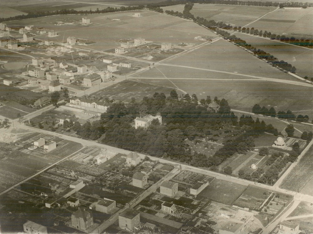 fot. Ze zb. M. Berezowskiej-Kaniewskiej (1931 r.) - grafika artykułu