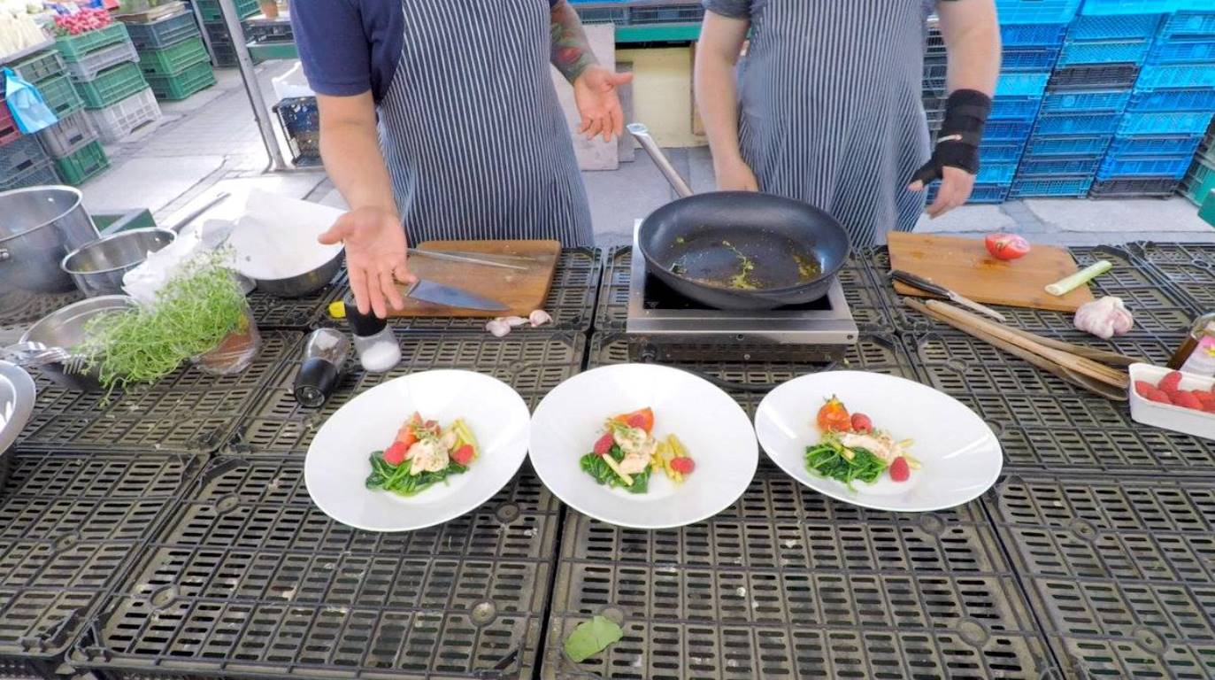 fot. Jedzielnia - grafika artykułu