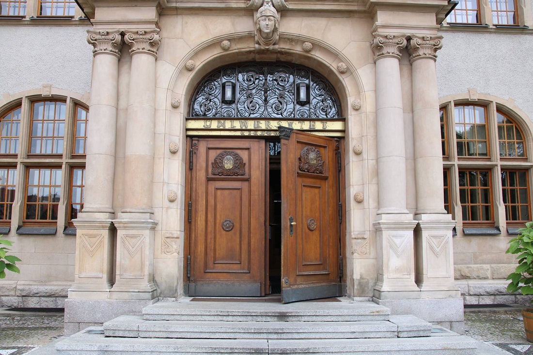 Fot. UAM Poznań - grafika artykułu