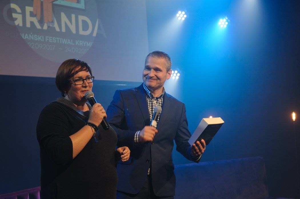 Otwarcie ubiegłorocznej Grandy, na zdjęciu: Marita Lipska - dyrektor festiwalu i Jędrzej Solarski - zastępca prezydenta Poznania, fot. materiały organizatorów - grafika artykułu