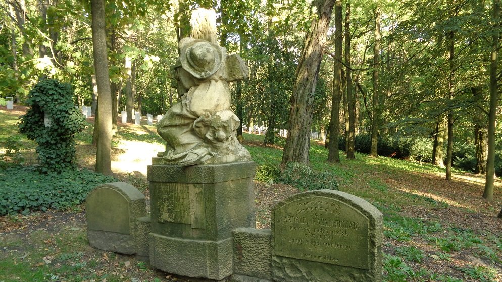 "Pielgrzym" wg projektu Władysława Marcinkowskiego, fot. Adam Suwart © Wydawnictwo Miejskie Posnania