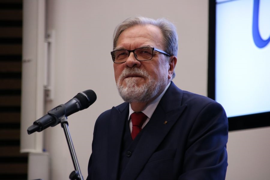 Fot. UAM Poznań - grafika artykułu