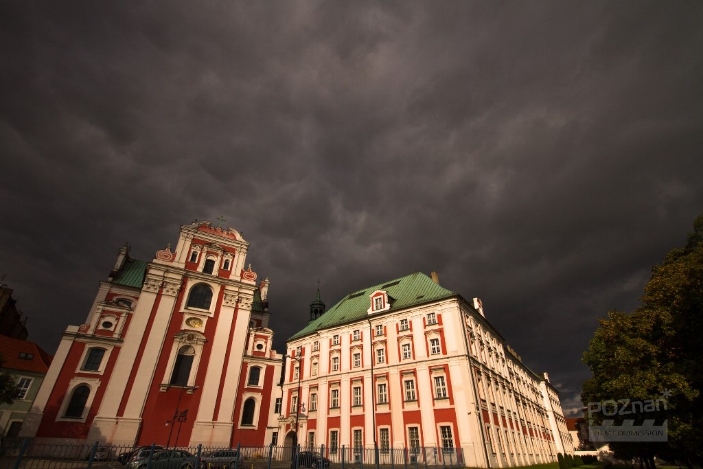 Urząd Miasta Poznania, widok od strony ul. Podgórnej, fot. Poznań Film Commission - grafika artykułu
