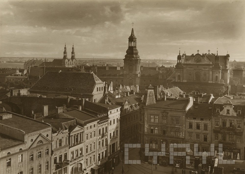 "Stary Rynek i kościół farny, ok. 1927 r., widok z wieży ratuszowej w kierunku południowym, fot. Roman Ulatowski / cyryl.poznan.pl - grafika artykułu