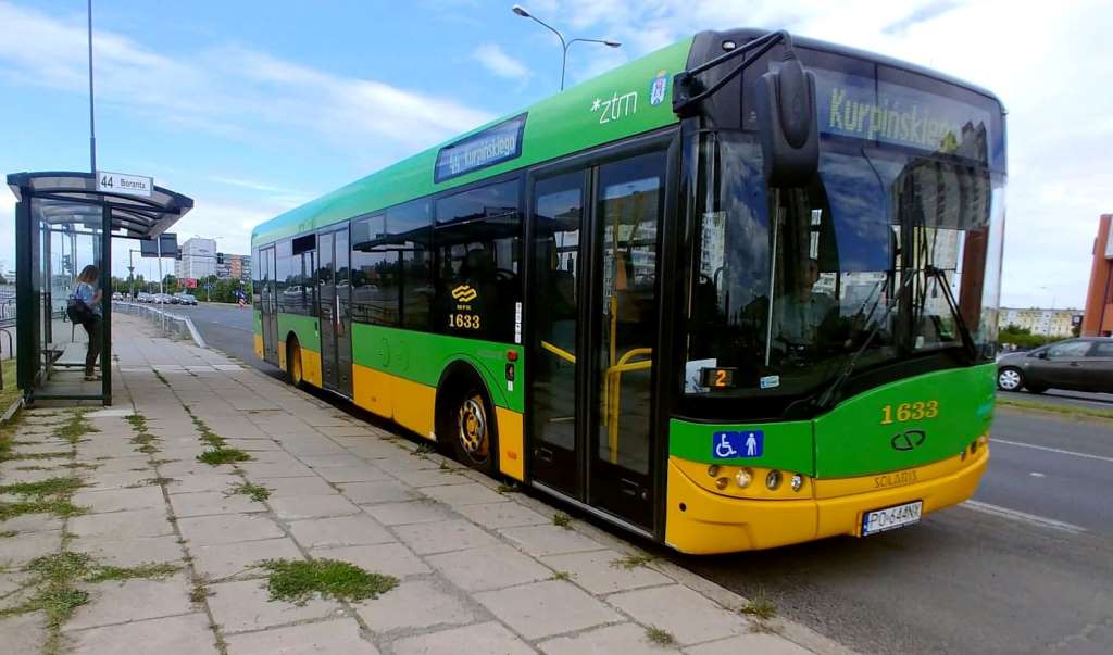Autobus linii 44, fot. Pan Maciej - grafika artykułu