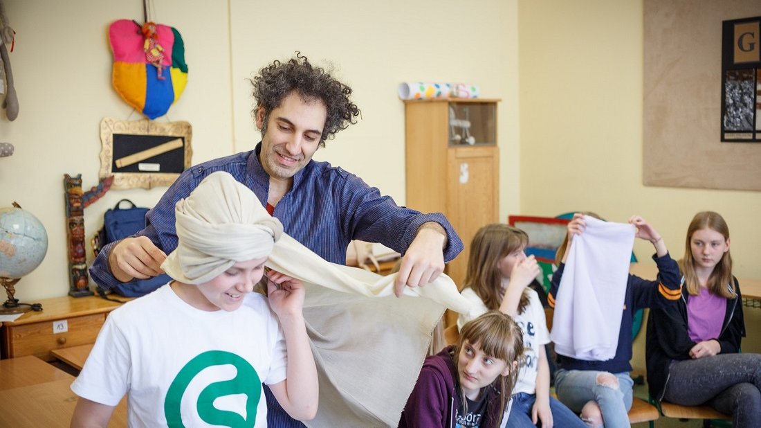 Warsztaty interkulturowe w Baraku Kultury poprowadzi Hacen Sahraoui, fot. materiały organizatorów