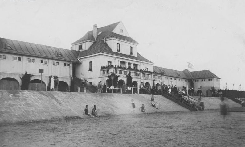 Łazienki rzeczne nad Wartą lata 20. XX w., fot. ze zb. NAC - grafika artykułu