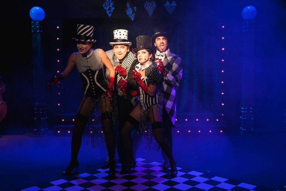 "Tuwim dla dorosłych" - grafika artykułu