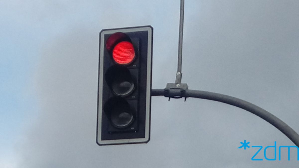Sygnalizacja świetlna na skrzyżowaniu, fot. ZDM - grafika artykułu