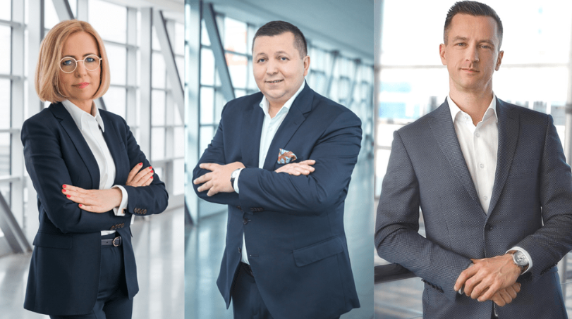 Nowy zarząd Międzynarodowych Targów Poznańskich sp. z o. o. w składzie Tomasz Kobierski - prezes zarządu (w środku) oraz Elżbieta Roeske i Filip Bittner - wiceprezesi zarządu - grafika artykułu