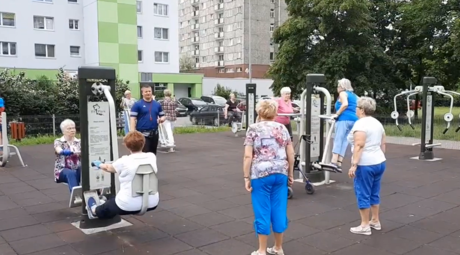 Fot. Trener Senioralny - grafika artykułu