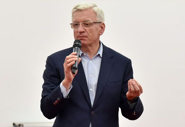 Jacek Jaśkowiak, fot. Facebook - grafika artykułu