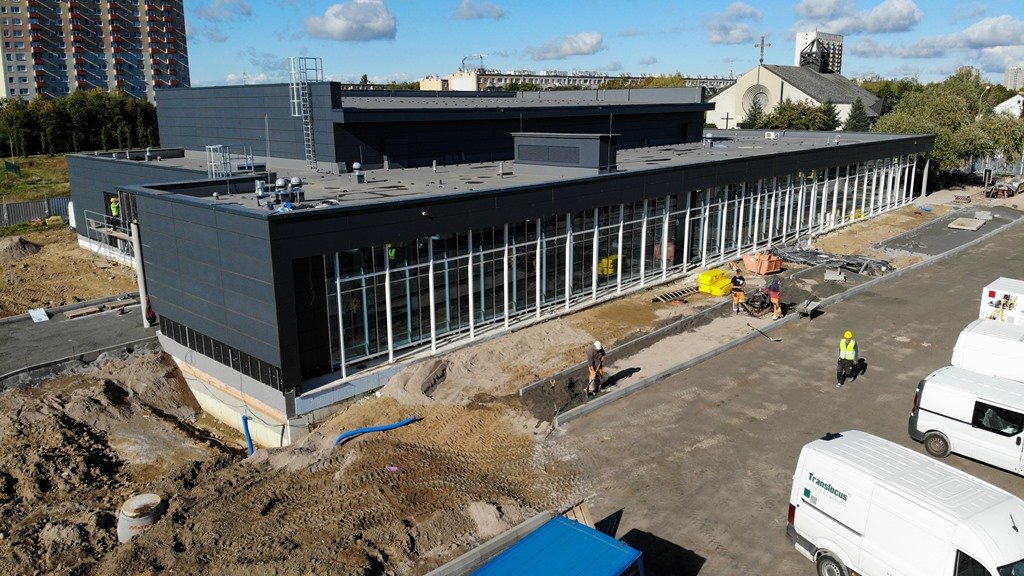 Budowa basenu na os. Zwycięstwa, październik 2020 r. (fot. PIM)