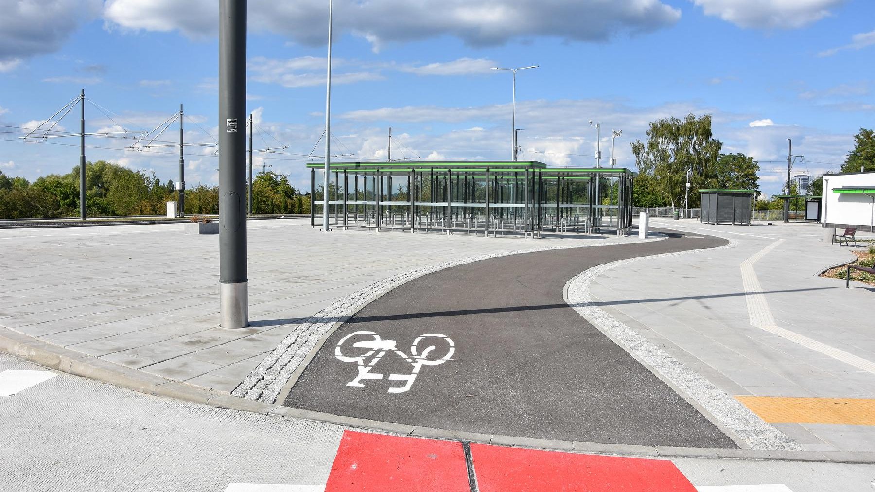 Droga rowerowa w rejonie pętli przy ul. Unii Lubelskiej, fot. Poznańskie Inwestycje Miejskie