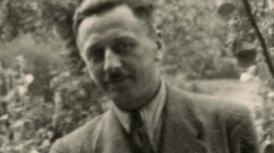 Stefan Poradowski w roku 1945, źródło: cyryl.poznan.pl
