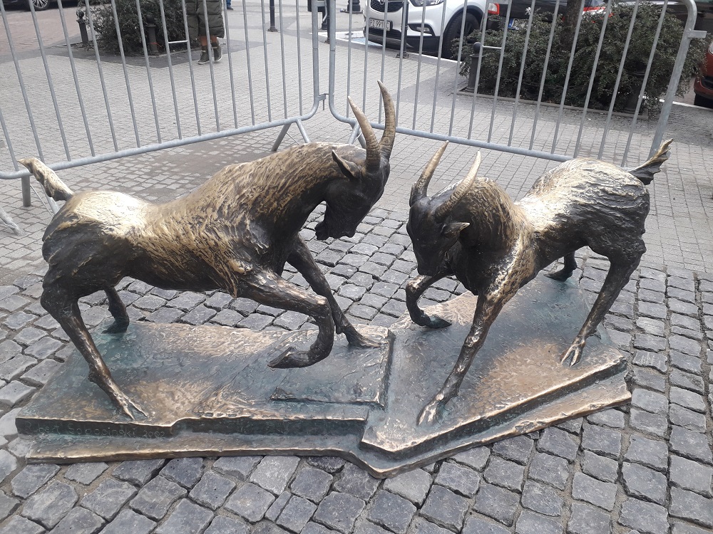 Koziołki wróciły na pl. Kolegiacki (fot. biuletyn.poznan.pl) - grafika artykułu