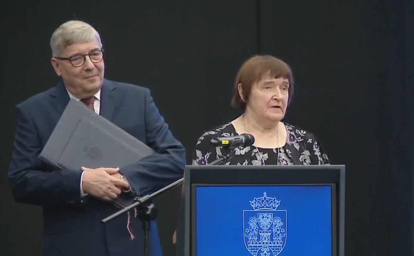 Teresa Zarzeczańska, nagrodzona tytułem Honorowego Obywatela Miasta Poznania, fot. RMP - grafika artykułu