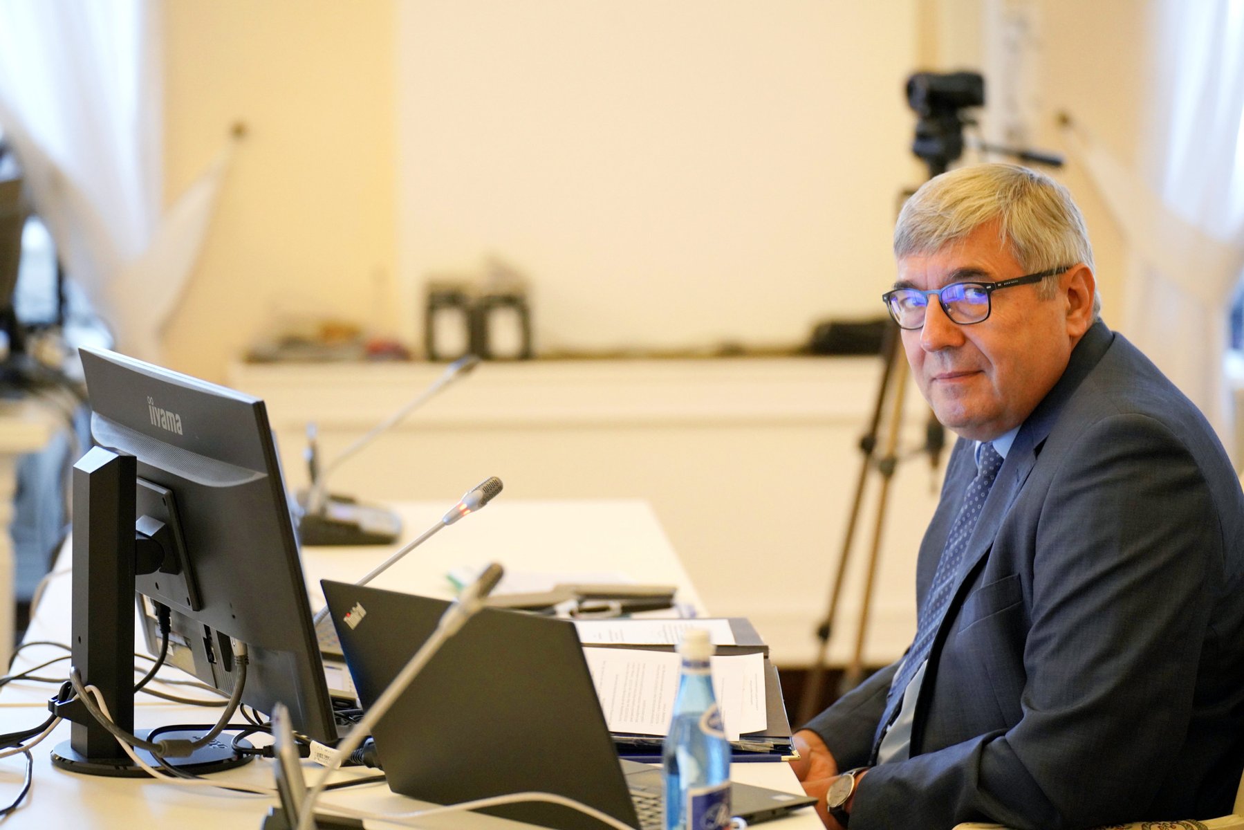 LI sesja Rady Miasta Poznania, fot. Grzegorz Dembiński - grafika artykułu