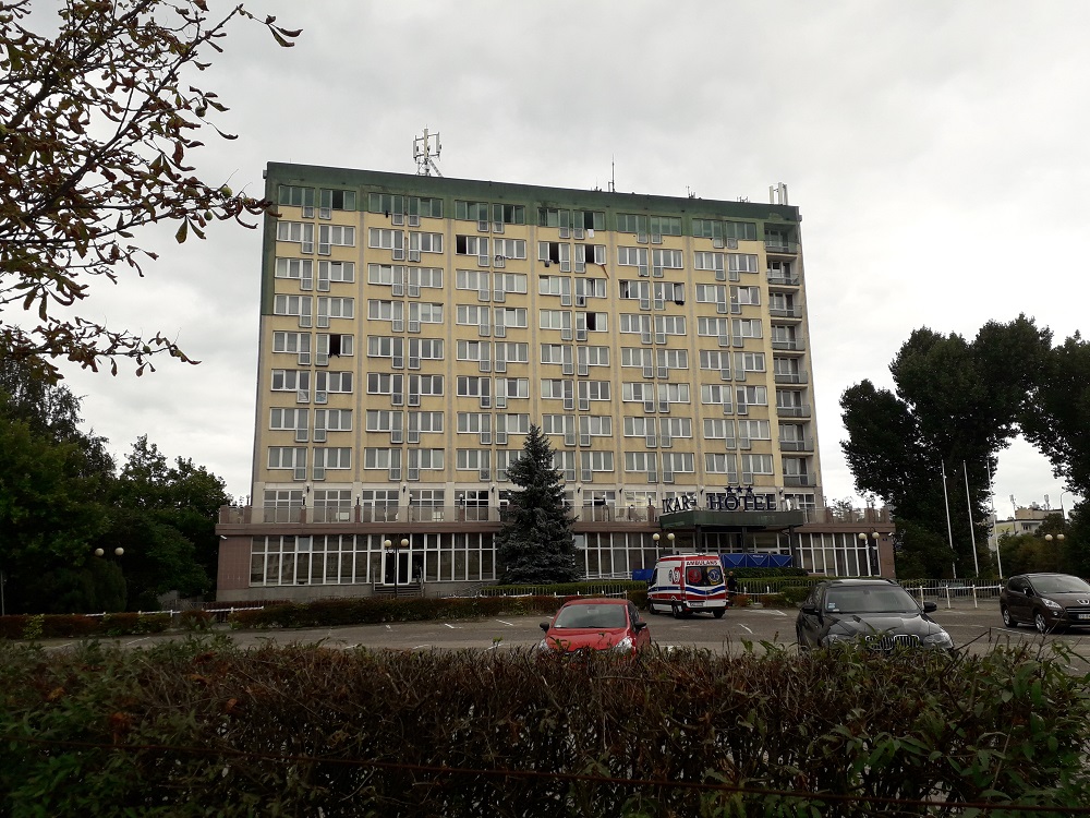 Grupa uchodźców z Afganistanu zlokalizowana jest obecnie w hotelu Ikar - grafika artykułu