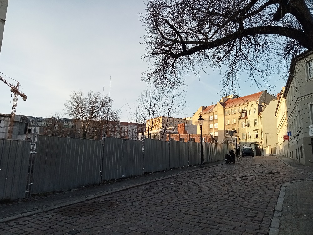 Ulica Kozia na odcinku od ul. Szkolnej w kierunku ul. Podgórnej - grafika artykułu