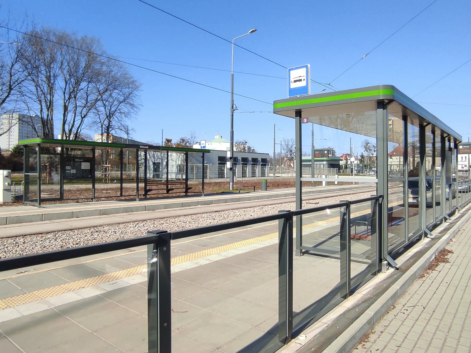 Wiata przystankowa, fot. Grzegorz Dembiński - grafika artykułu