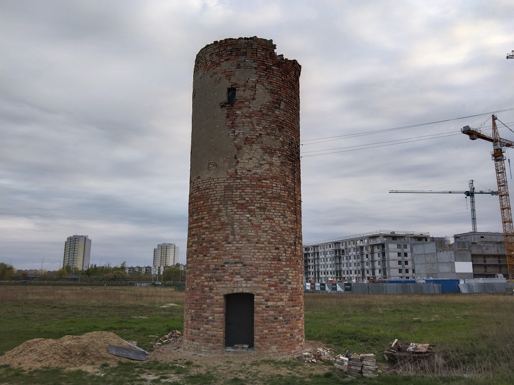 Jednym z zabytków, które mają w tym roku otrzymać dotację na remont i konserwację jest zabytkowy wiatrak typu holenderskiego z 1910 r. stojący przy ul. Milczańskiej na Łacinie - grafika artykułu
